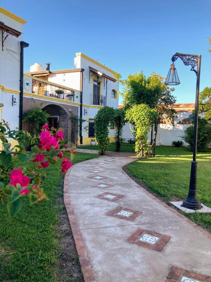 Angelos Hotel